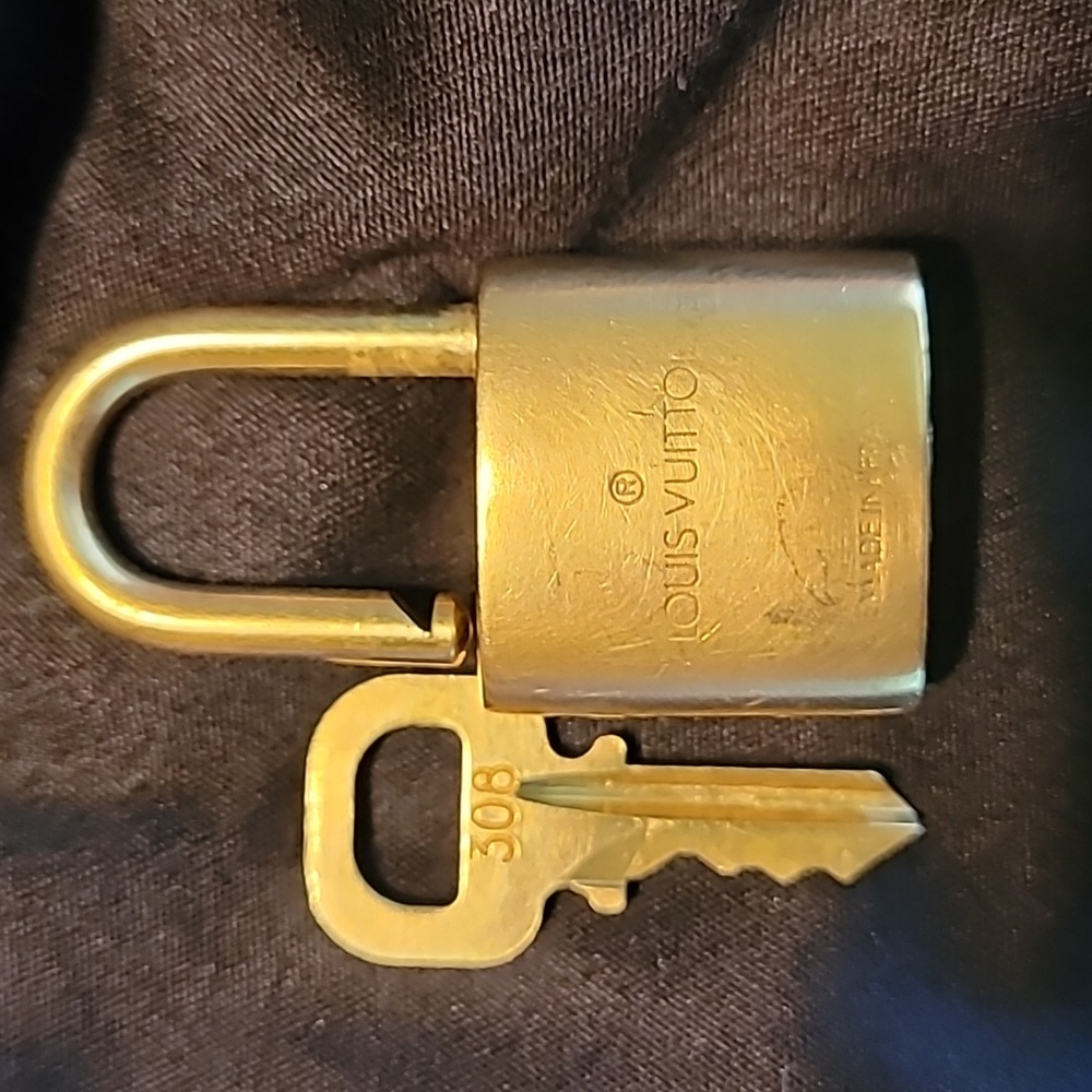 Authentic‼️Please Send To Poshmark Louis Vuitton 🔐  Lock & Key#308 - Picture 5 of 8